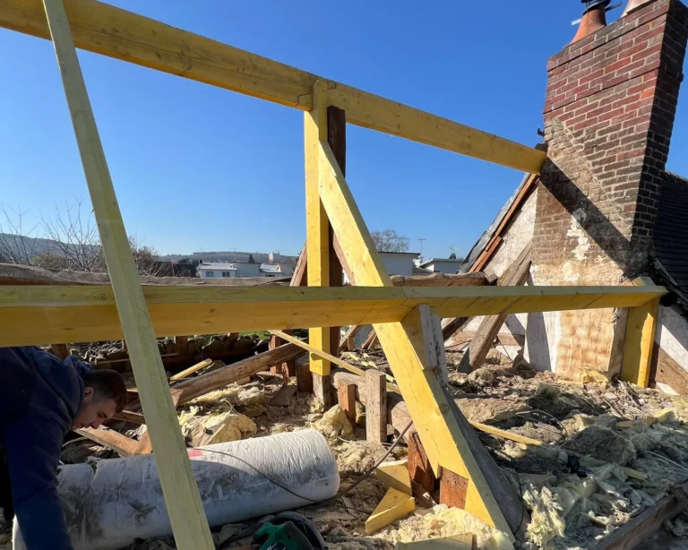 Ferme de charpente neuve en bois massif posée par Dim Toiture